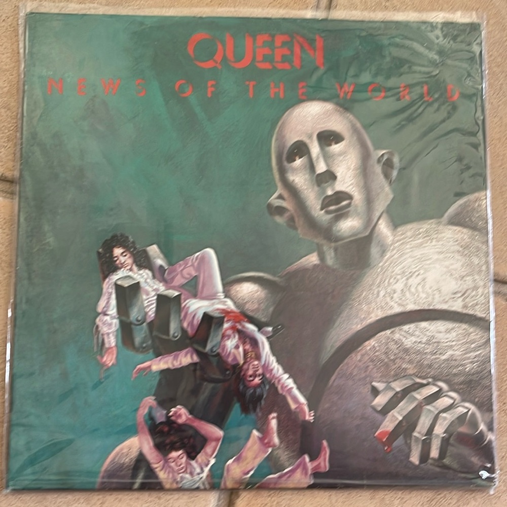 QUEEN News of the World LP 1977